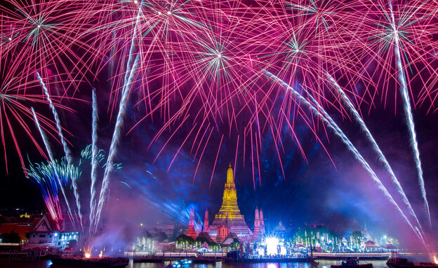 מקבלים את 2023: חגיגות השנה החדשה בבנקוק (צילום: רויטרס)