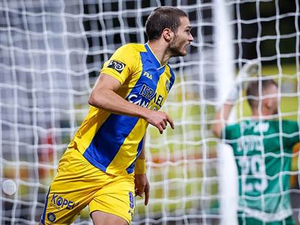 יובאנוביץ' החזיר את הצהובים (צילום: מאור אלקסלסי)