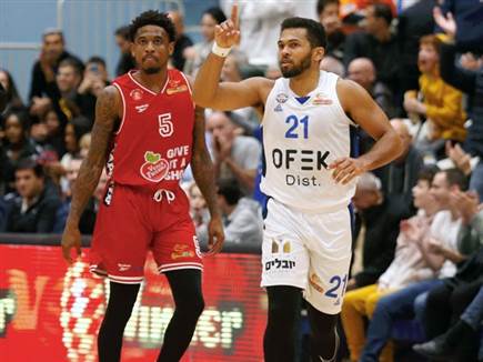 חגיגה של הרצליה (אלן שיבר)