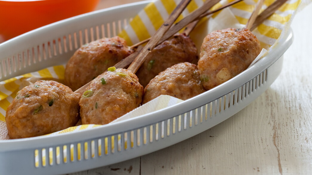 קציצות עוף על מקל