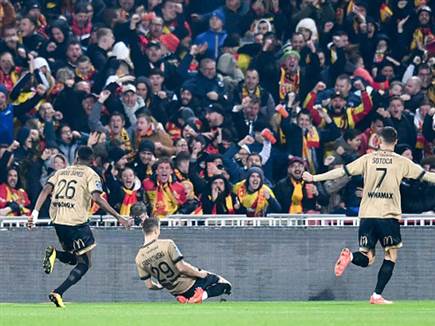 פרנקובסקי הפתיע את פ.ס.ז' כבר אחרי חמש דקות (Getty)