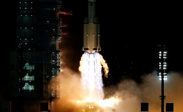 שיגור טיל סיני לחלל (צילום: רויטרס)