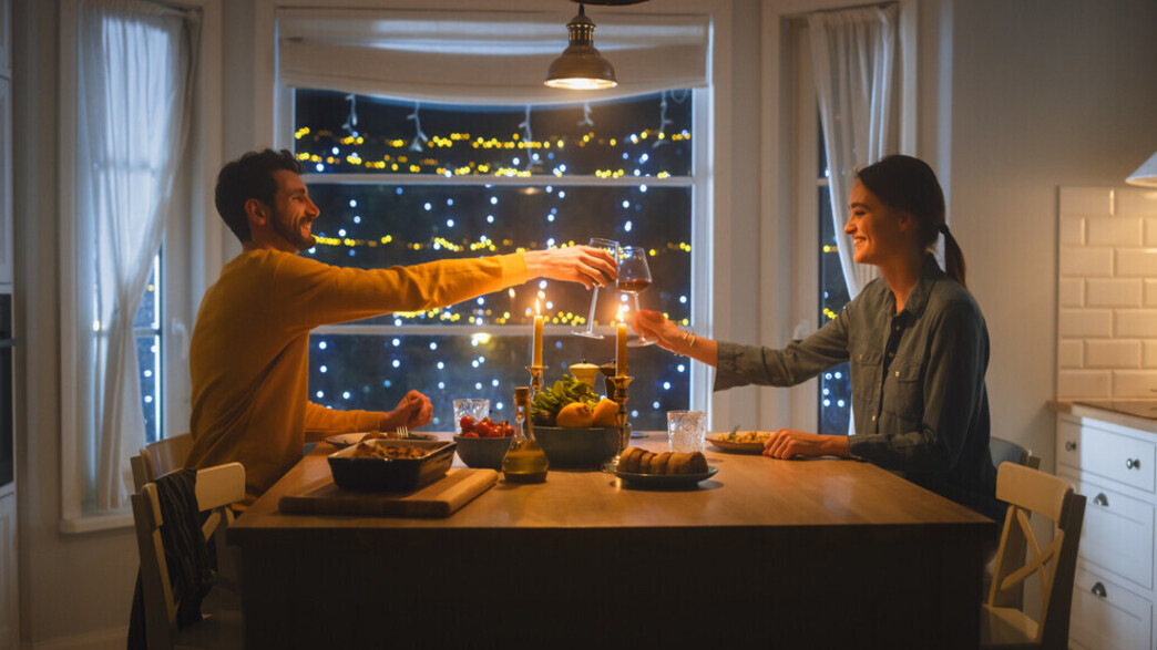 חוגגים אהבה - ארוחה רומנטית בבית חוגגים אהבה - ארוחה רומנטית בבית