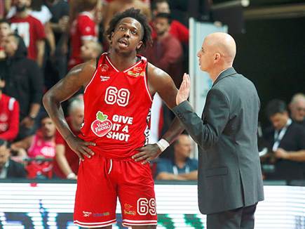 האירוע הקודם מאחוריהם? (אלן שיבר)