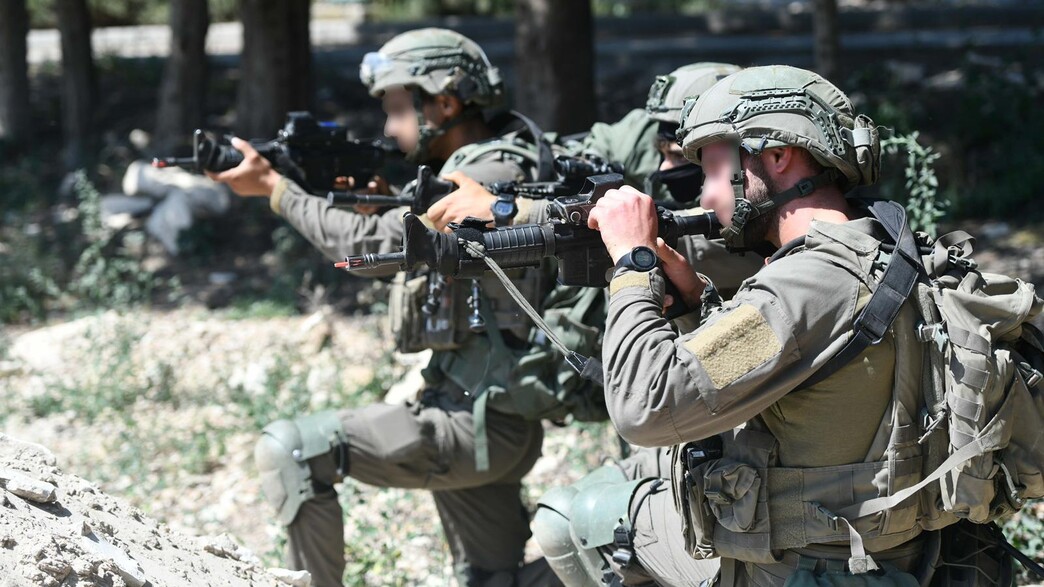 המדים החדשים של הלוחמים המדים החדשים של הלוחמים