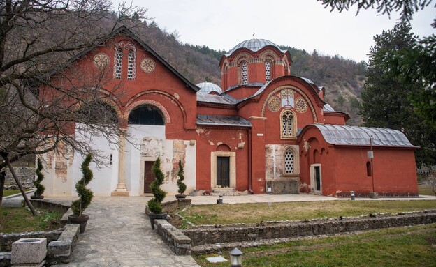 מנזר פץ' קוסובו (צילום: Dragan Mujan, shutterstock)