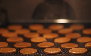 מתכון לעוגיות חמה חומה (צילום: אמהות מבשלות ביחד, ערוץ 24)