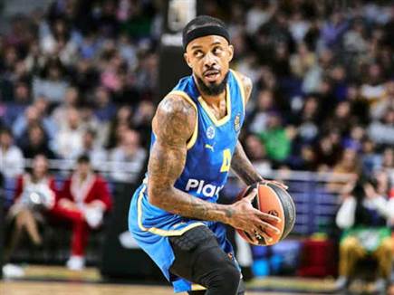 הוא וחבריו לא מצליחים להתמודד. בראון (GETTY)