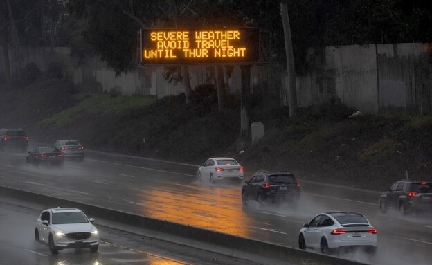 התראות מפני נסיעה במזג אוויר קשה, קליפורניה (צילום: David McNew - Staff, Getty images)