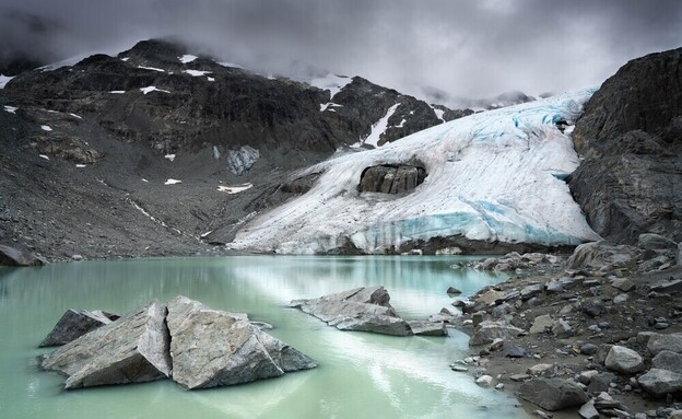 קרחונים נמסים (צילום: JIRISH, shutterstock)