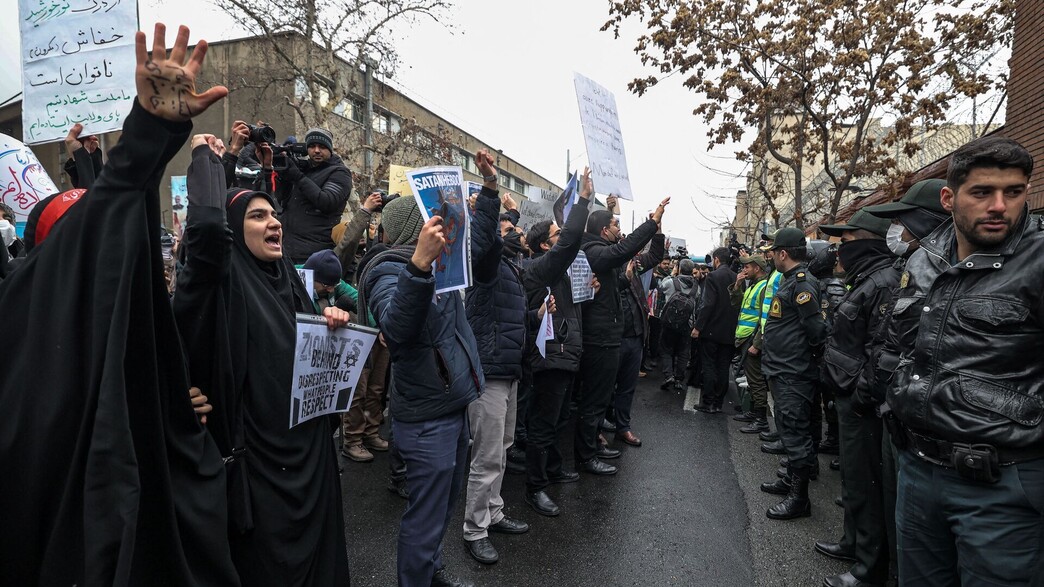 הפגנה באיראן (צילום: 	ATTA KENARE, getty images)