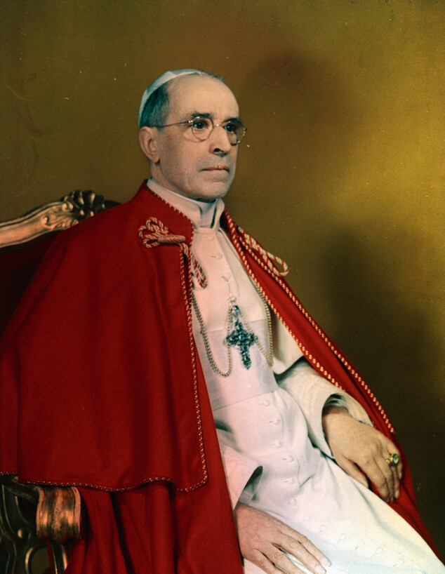 האפיפיור פיוס ה-12 (צילום: getty images)