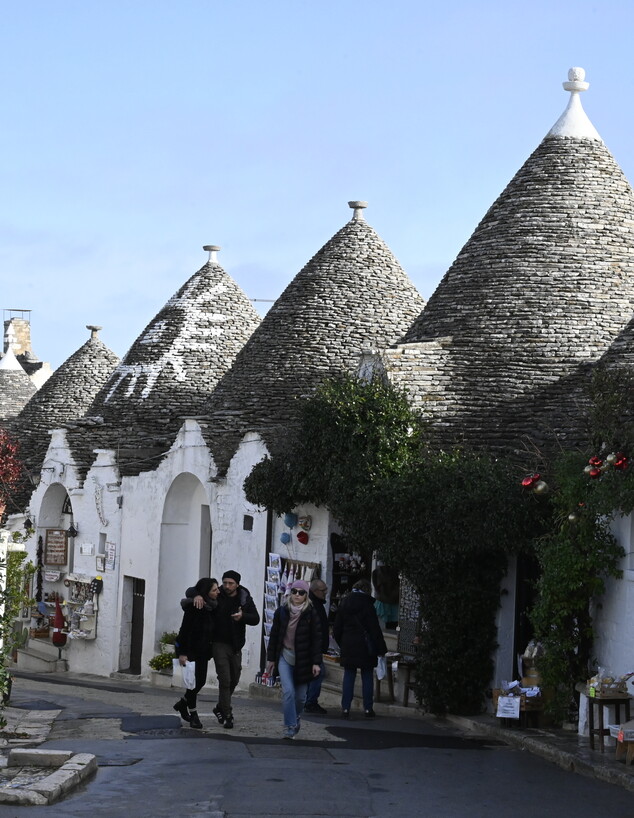 אלברולו - כפר הטרולים - חוויה אלברולו - כפר הטרולים - חוויה