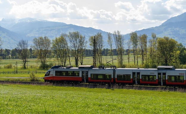 רכבת ליכטנשטיין  (צילום: Robert Buchel, shutterstock)