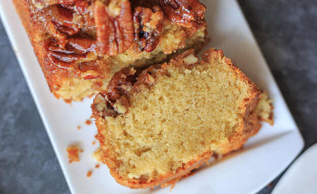 עוגת פקאנים קרמל. פרוסה אחת בשבילנו