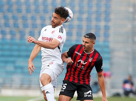 נקודה לכל אחת (אלן שיבר)