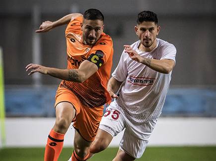 היו מעט מצבים, השוערים לא התקשו (עודד קרני)