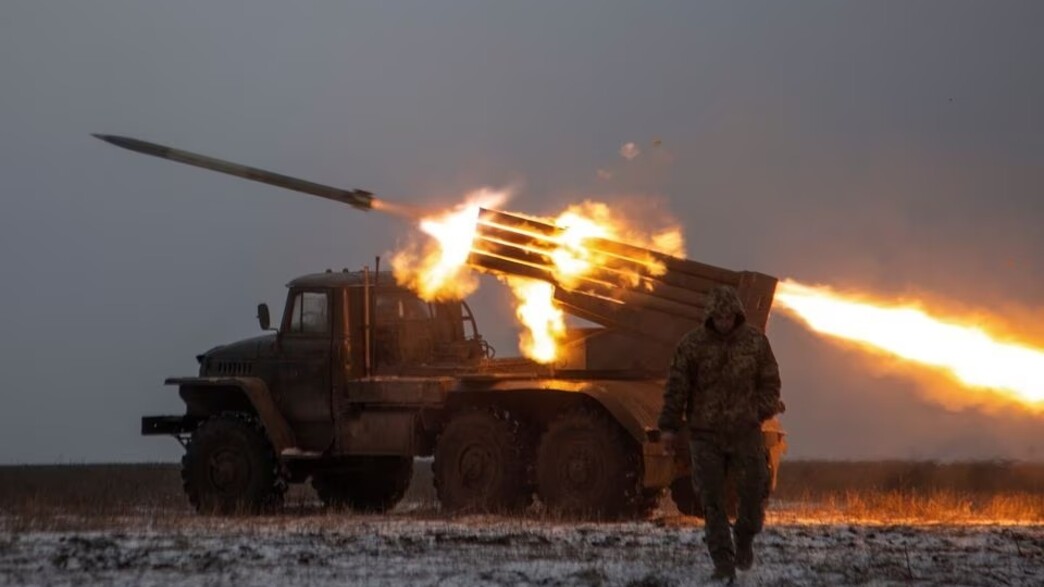 ירי ארטילרי של צבא אוקראינה בדונייצק ירי ארטילרי של צבא אוקראינה בדונייצק