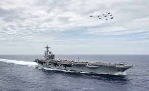 נושאת המטוסים, ג'ורג' בוש (צילום: Smith Collection/Gado, getty images)