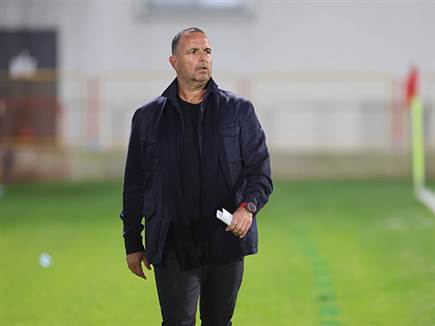 רן בן שמעון. חיפש את שלוש הנקודות (לירון מולדובן)