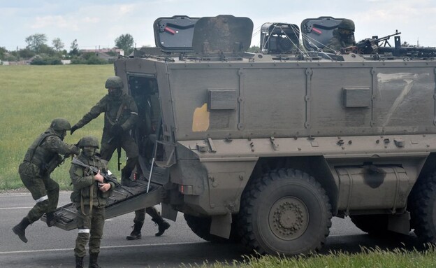 כוח הצבא (צילום: OLGA MALTSEVA/AFP/GettyImages)