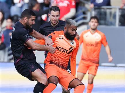 קשוח (דני מרון)