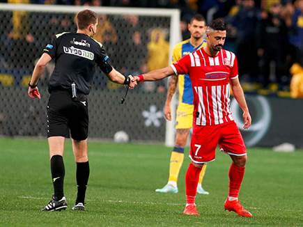 כיאל. הורחק וסיים עם נקודה (אלן שיבר)