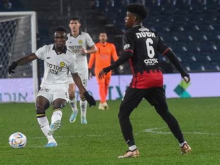 ונתניה תקפה (ברני ארדוב)