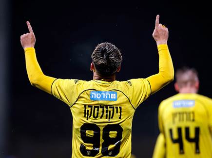 החלוץ כבש צמד בדרך ל-13 שערי ליגה העונה (מאור אלקסלסי)