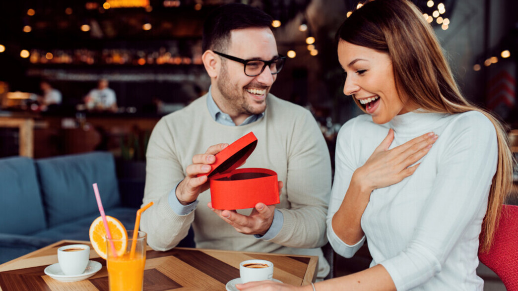 חוגגים אהבה- וולנטיינס חוגגים אהבה- וולנטיינס