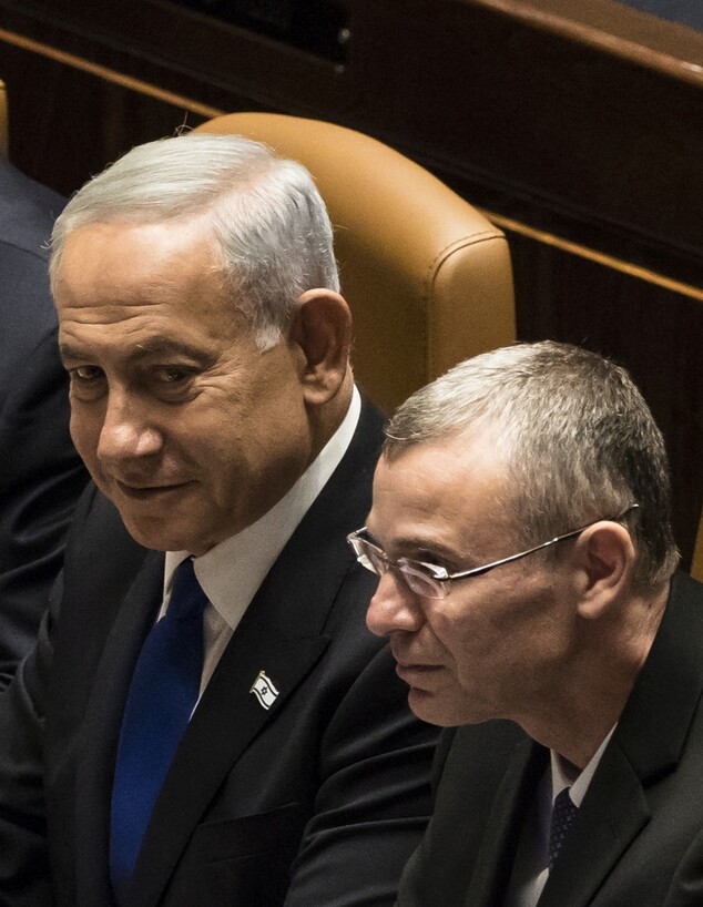 שר המשפטים יריב לוין וראש הממשלה בנימין נתניהו (צילום: Amir Levy, getty images)