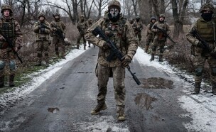 חיילים בחזית, מלחמת רוסיה-אוקראינה (צילום: YASUYOSHI CHIBA/AFP/GettyImages)