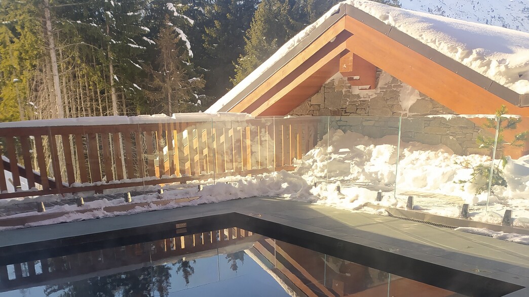 לה מאריבל צרפת בריכה חיצונית