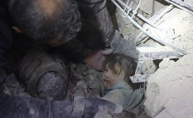 הילדה נור חולצה מתוך ההריסות בסוריה