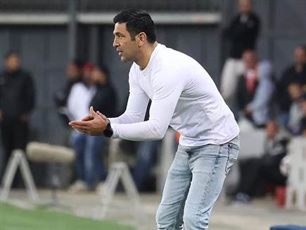 עם הפנים למכבי ת"א. ברדה (ברני ארדוב)