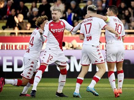 ומיד אחרי השריקה הגיע השער הראשון במשחק (GETTY)