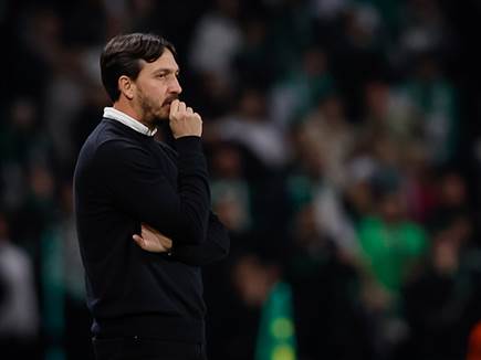 ניר ברקוביץ' נשאר מתחת לקו האדום (צילום: מאור אלקסלסי)