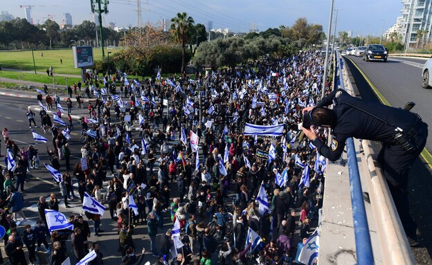 הפגנות בתל אביב (צילום: פלאש 90)