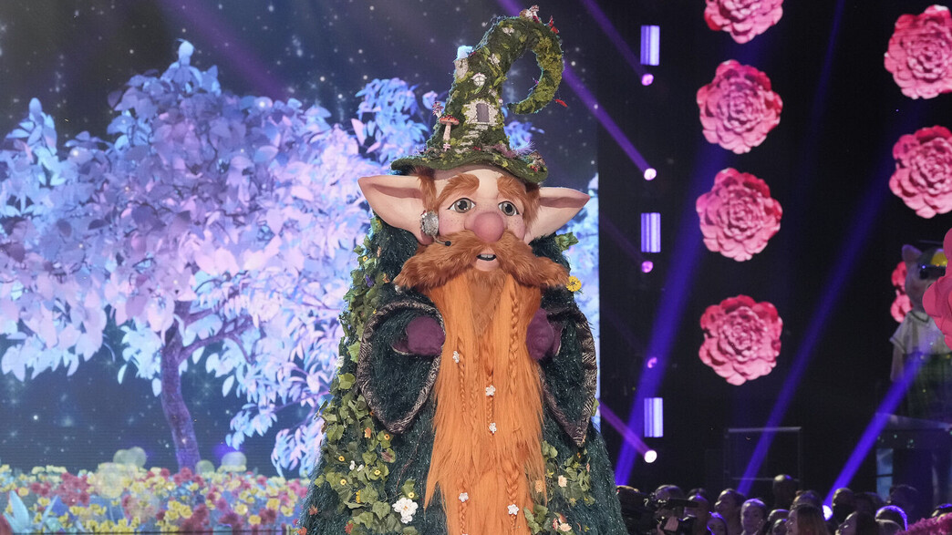 מתוך "הזמר במסכה" מתוך "הזמר במסכה"