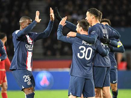 ובסופו של דבר - פ.ס.ז' הגדילה את הפער בצמרת ל-6 נקודות (GETTY)