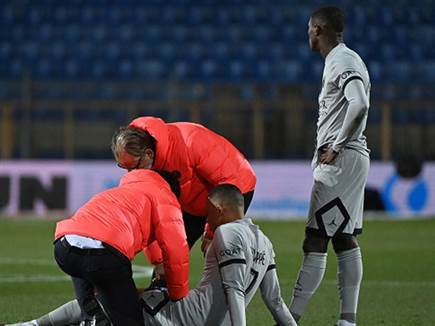 ואחר כך אמבפה נפצע (getty)