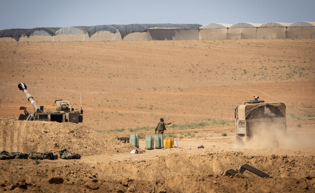 חיילים בגבול עזה (צילום: פלאש 90)