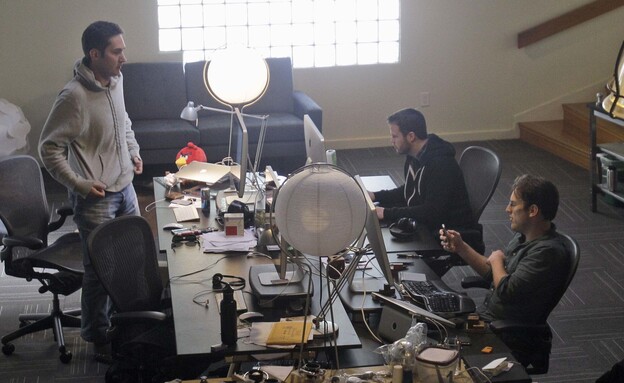 קווין סיסטרום ומייק קרוגר, מייסדי אינסטגרם, במשרדי (צילום: AP Photo/Marcio Jose Sanchez)