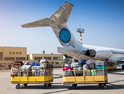 התקבל האישור: מטוסים יוכלו לשאת יותר משקל של מזוודות בטיסות ארוכות