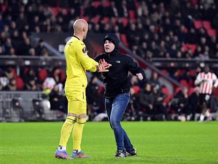 האוהד התקרב (GETTY)