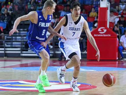 בכורה למושקוביץ' (דני מרון)