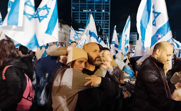 המחאה נגד המהפכה המשפטית, ,תל אביב (צילום: N12)