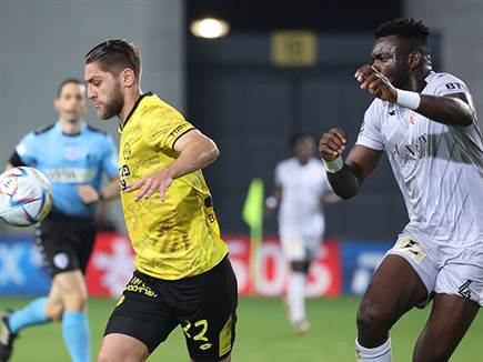 בילנקי החמיץ מקרוב ותפס את הראש (ברני ארדוב)