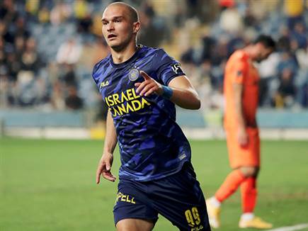 עד שיובאנוביץ' מצא את הרשת אחרי 6 משחקי ליגה (אלן שיבר)