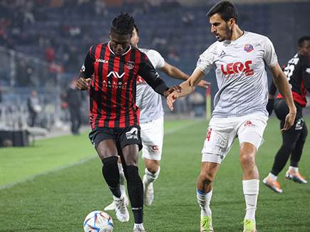 הירושלמים שלטו בחצי השעה הראשונה (ברני ארדוב)